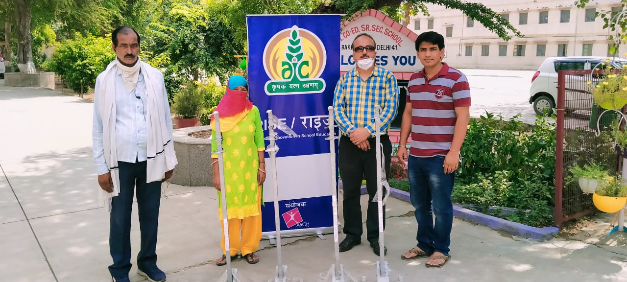 AROH donated hands free sanitizer dispensing stand to Delhi schools to ensure touch free sanitization for children at school
