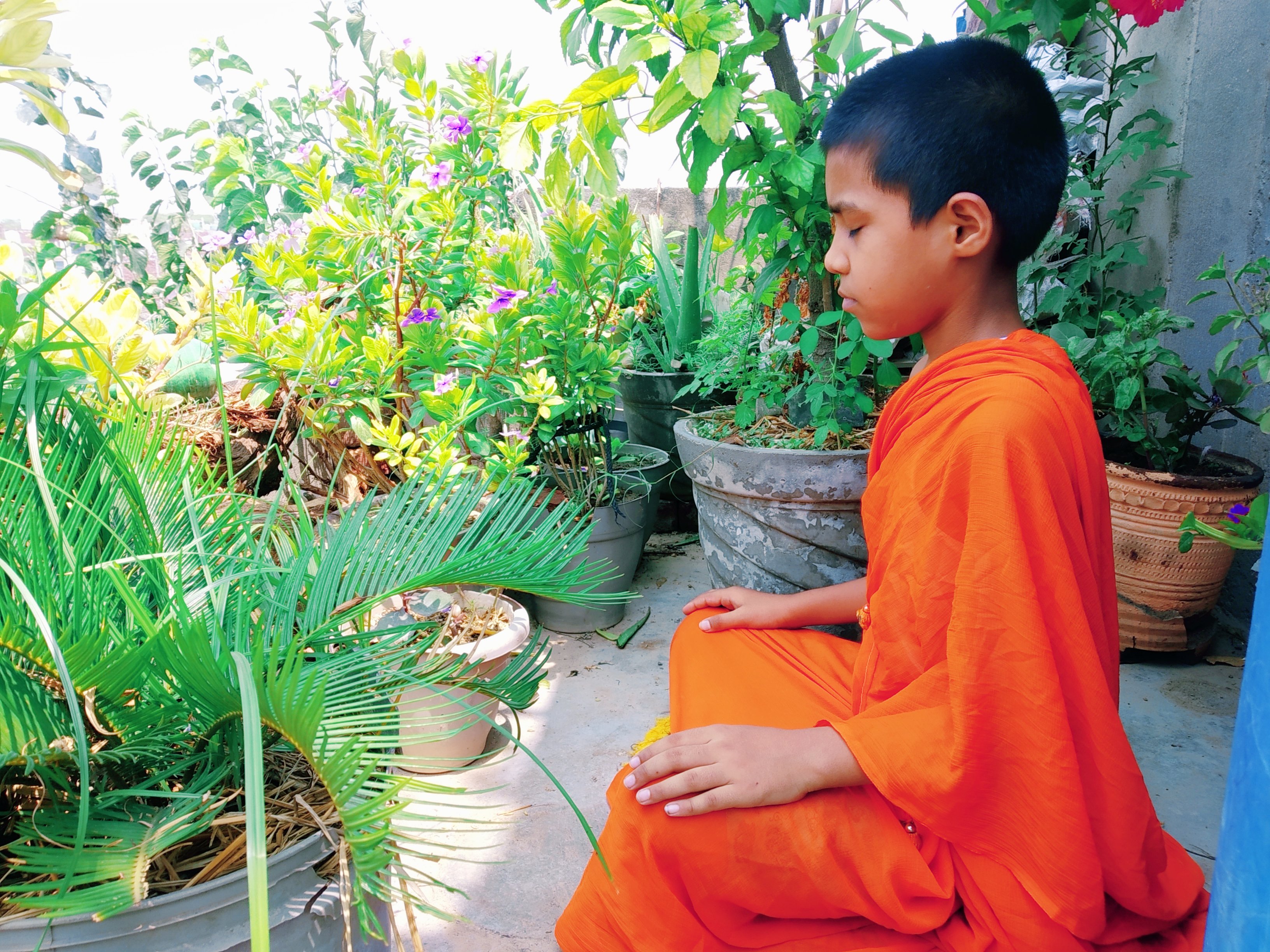 Children dressed as Gautama Buddha and reminicsing the teachings of him